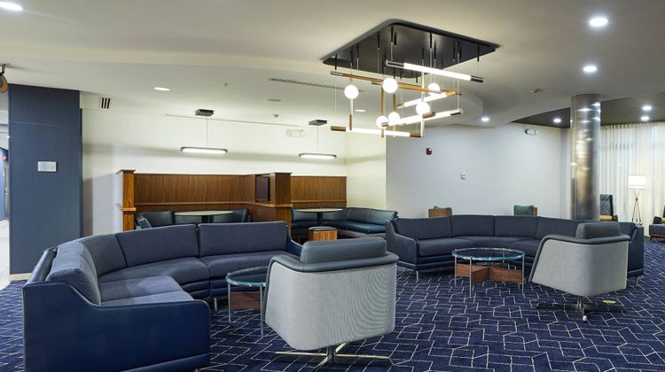 Courtyard Medford Airport Lobby