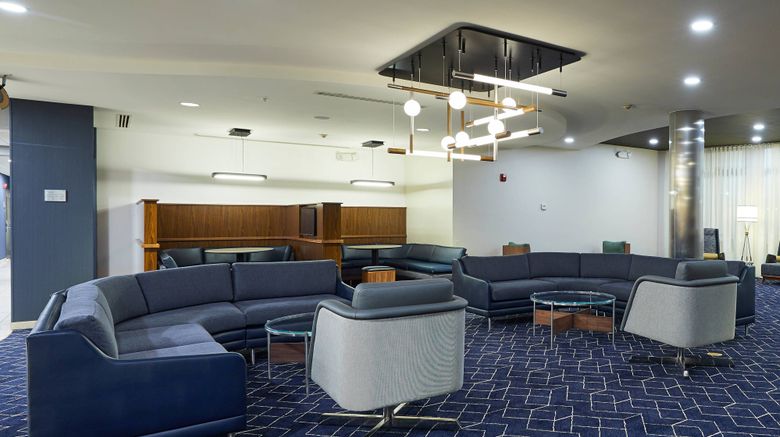 <b>Courtyard Medford Airport Lobby</b>. Images powered by <a href="https://www.leonardoworldwide.com/" title="Leonardo Worldwide" target="_blank">Leonardo</a>.