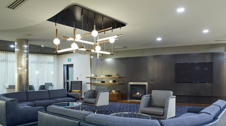 Courtyard Medford Airport Lobby
