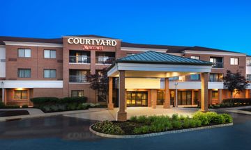 Courtyard by Marriott West Orange