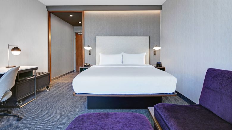 <b>Courtyard by Marriott Manhattan Room</b>. Images powered by <a href="https://www.leonardoworldwide.com/" title="Leonardo Worldwide" target="_blank">Leonardo</a>.