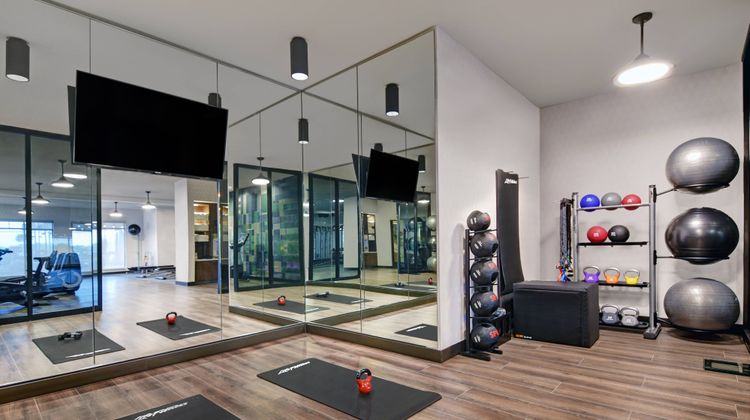 Courtyard by Marriott Manhattan Health Club