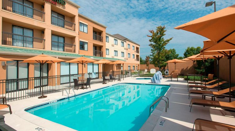 Courtyard Montgomery Prattville Pool