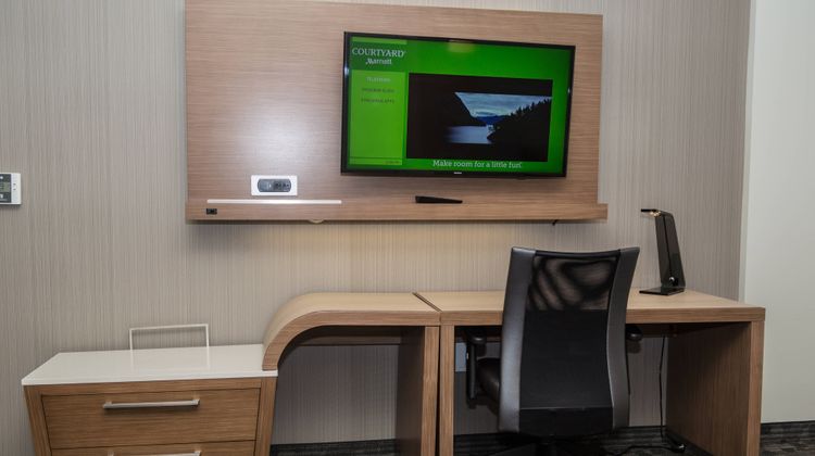 Courtyard by Marriott Morgantown Room