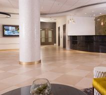 Courtyard Coral Gables Lobby
