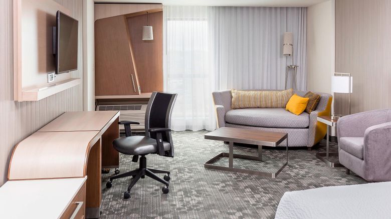 <b>Courtyard by Marriott Bismarck North Room</b>. Images powered by <a href="https://www.leonardoworldwide.com/" title="Leonardo Worldwide" target="_blank">Leonardo</a>.