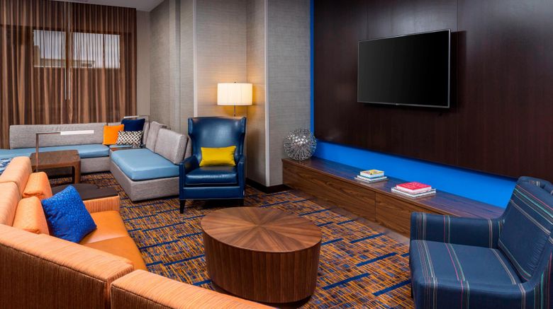 <b>Courtyard by Marriott Bismarck North Lobby</b>. Images powered by <a href="https://www.leonardoworldwide.com/" title="Leonardo Worldwide" target="_blank">Leonardo</a>.