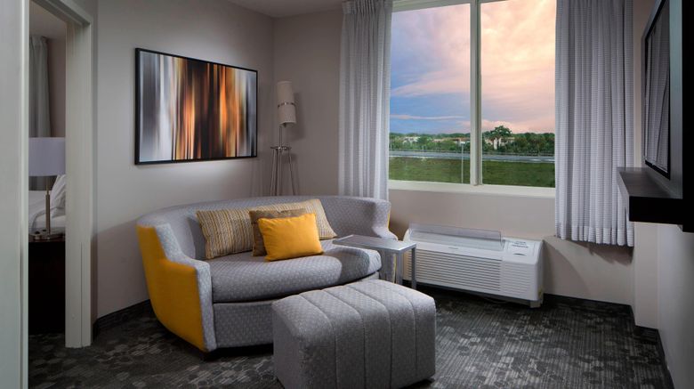 <b>Courtyard Miami Dadeland Suite</b>. Images powered by <a href="https://www.leonardoworldwide.com/" title="Leonardo Worldwide" target="_blank">Leonardo</a>.