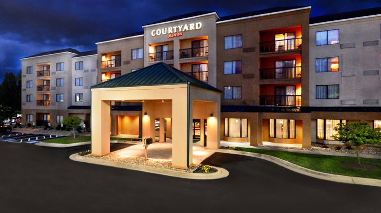 Courtyard Beckley Marriott Exterior