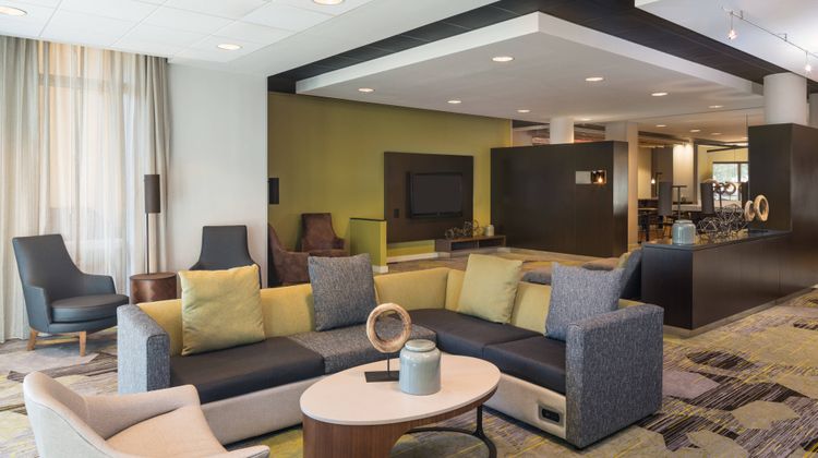 Courtyard Marriott Miami WestFL Turnpike Lobby