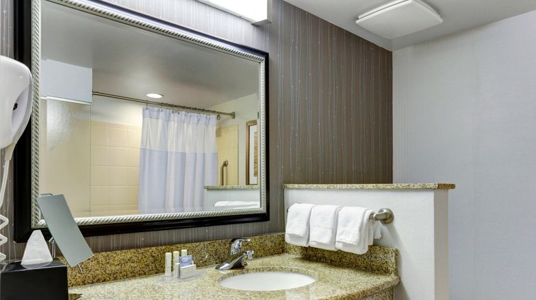 <b>Courtyard by Marriott Anniston Oxford Room</b>. Images powered by <a href="https://www.leonardoworldwide.com/" title="Leonardo Worldwide" target="_blank">Leonardo</a>.