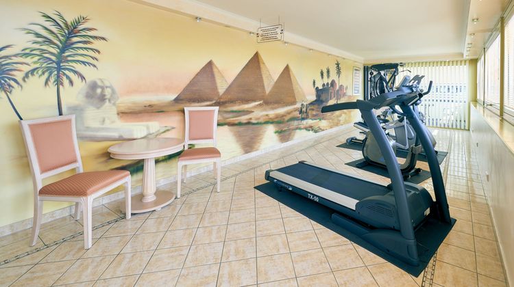 Hollywood Media Hotel Health Club