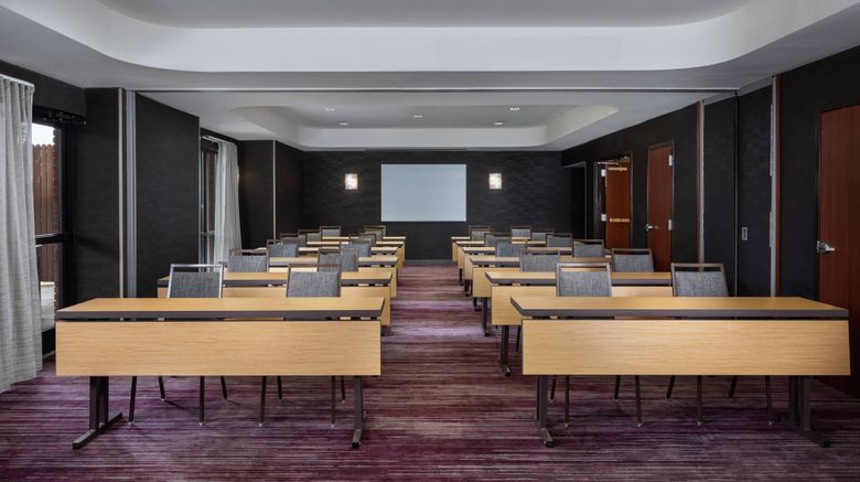 <b>Courtyard by Marriott Anniston Oxford Meeting</b>. Images powered by <a href="https://www.leonardoworldwide.com/" title="Leonardo Worldwide" target="_blank">Leonardo</a>.