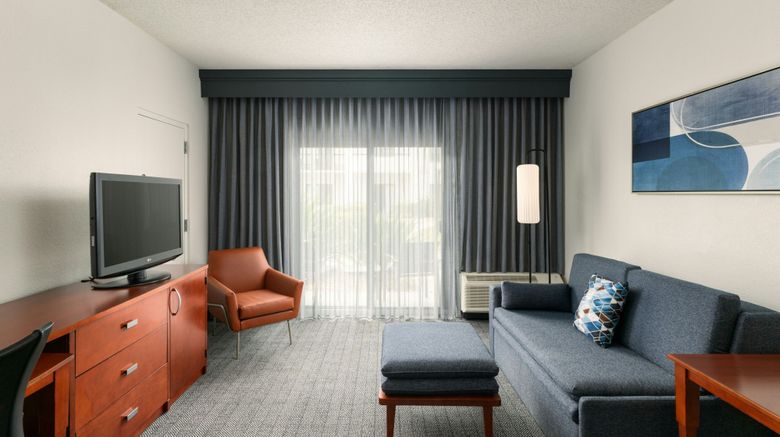 <b>Courtyard by Marriott Melbourne West Room</b>. Images powered by <a href="https://www.leonardoworldwide.com/" title="Leonardo Worldwide" target="_blank">Leonardo</a>.