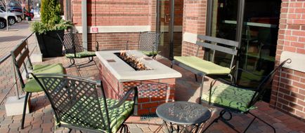 Courtyard Holland Downtown Exterior