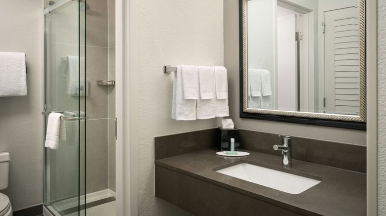 <b>Courtyard by Marriott Melbourne West Room</b>. Images powered by <a href="https://www.leonardoworldwide.com/" title="Leonardo Worldwide" target="_blank">Leonardo</a>.