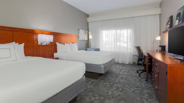 Courtyard Monroe Airport Room