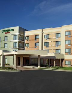 Courtyard by Marriott Clarksville