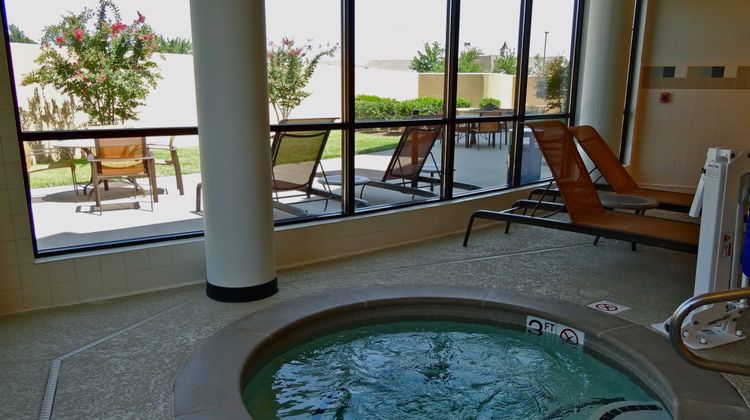 Courtyard by Marriott Clarksville Pool