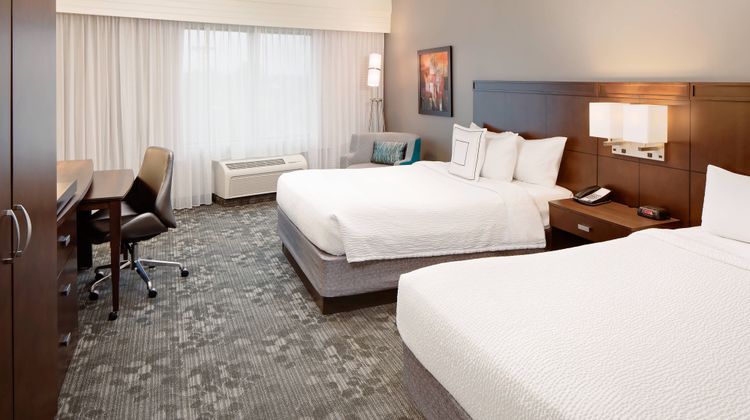 Courtyard Houma Room