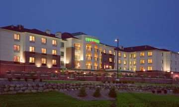 Courtyard by Marriott Madison East