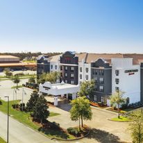 Courtyard Houma