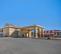 Red Roof Inn Canton, TX Exterior