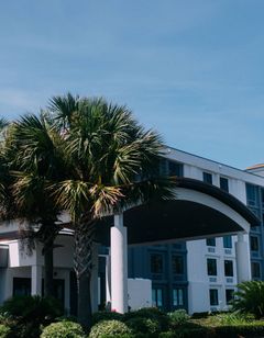 Courtyard Gulfport Beachfront