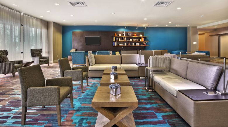 <b>Courtyard Gulfport Beachfront Lobby</b>. Images powered by <a href="https://www.leonardoworldwide.com/" title="Leonardo Worldwide" target="_blank">Leonardo</a>.