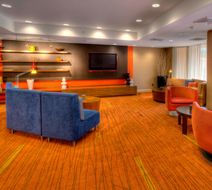 Courtyard Burlington Lobby