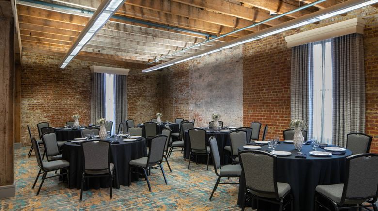 <b>Courtyard New Orleans Downtown/Conventio Meeting</b>. Images powered by <a href="https://www.leonardoworldwide.com/" title="Leonardo Worldwide" target="_blank">Leonardo</a>.