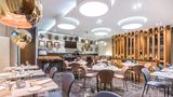 Courtyard by Marriott Bogota Airport Restaurant