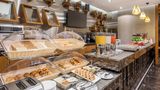 Courtyard by Marriott Bogota Airport Restaurant