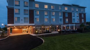Courtyard Boston Littleton