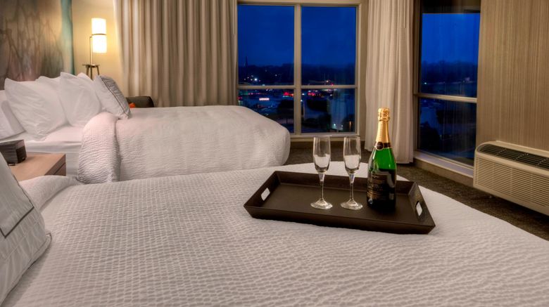 <b>Courtyard Westbury Long Island Suite</b>. Images powered by <a href="https://www.leonardoworldwide.com/" title="Leonardo Worldwide" target="_blank">Leonardo</a>.