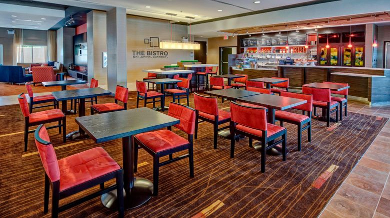 <b>Courtyard Westbury Long Island Restaurant</b>. Images powered by <a href="https://www.leonardoworldwide.com/" title="Leonardo Worldwide" target="_blank">Leonardo</a>.