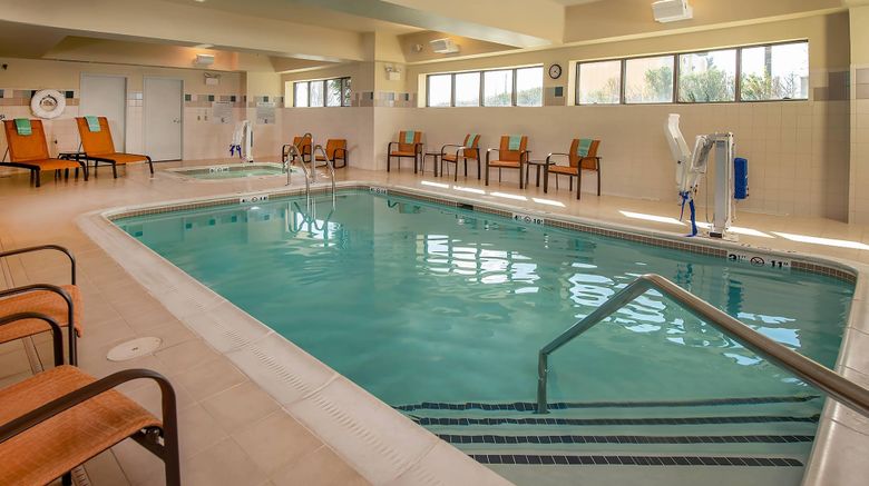 <b>Courtyard Hagerstown Pool</b>. Images powered by <a href="https://www.leonardoworldwide.com/" title="Leonardo Worldwide" target="_blank">Leonardo</a>.