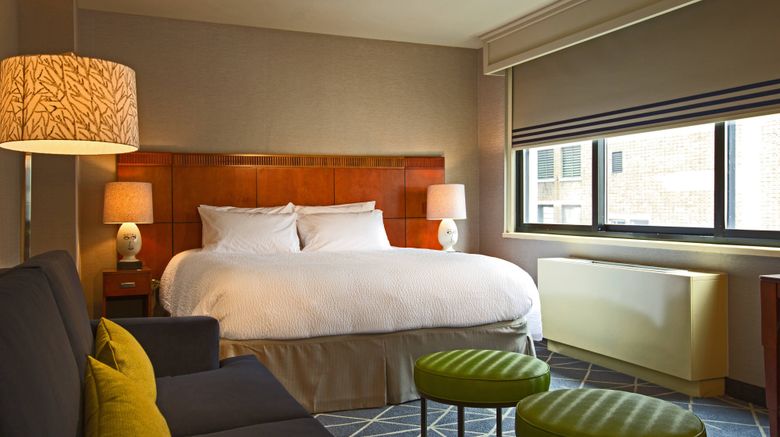 <b>Courtyard by Marriott Fifth Avenue Room</b>. Images powered by <a href="https://www.leonardoworldwide.com/" title="Leonardo Worldwide" target="_blank">Leonardo</a>.