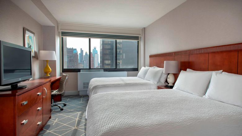 <b>Courtyard by Marriott Fifth Avenue Room</b>. Images powered by <a href="https://www.leonardoworldwide.com/" title="Leonardo Worldwide" target="_blank">Leonardo</a>.