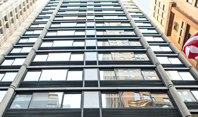 Courtyard by Marriott Fifth Avenue Exterior