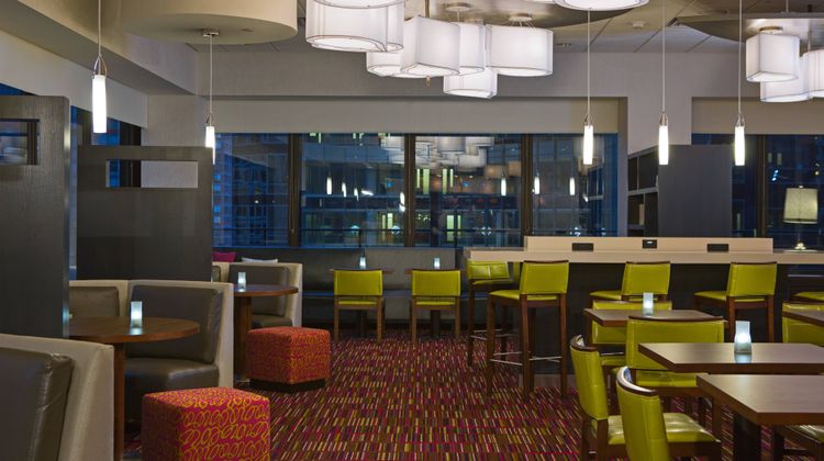 Courtyard by Marriott Midtown East Restaurant