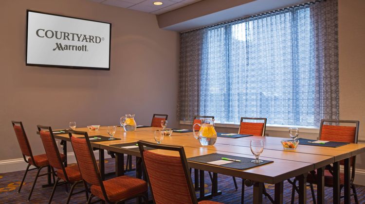 Courtyard by Marriott Midtown East Meeting
