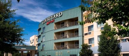 Courtyard by Marriott Statesville Exterior