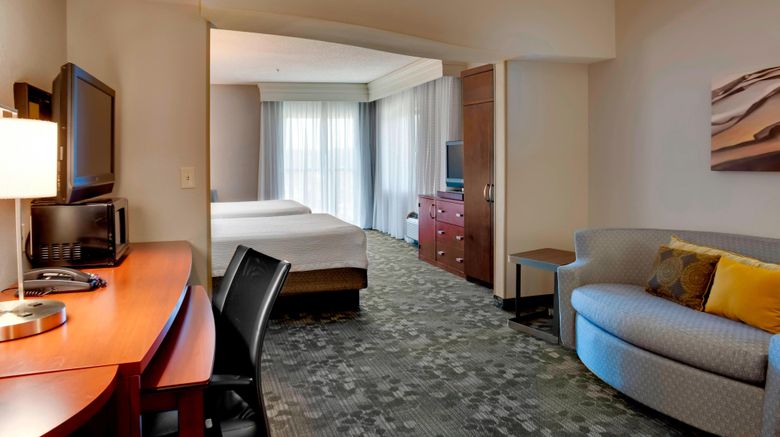 <b>Courtyard by Marriott Statesville Suite</b>. Images powered by <a href="https://www.leonardoworldwide.com/" title="Leonardo Worldwide" target="_blank">Leonardo</a>.