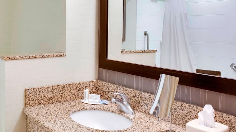 <b>Courtyard by Marriott Statesville Room</b>. Images powered by <a href="https://www.leonardoworldwide.com/" title="Leonardo Worldwide" target="_blank">Leonardo</a>.