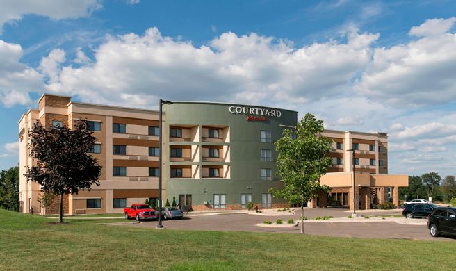 Courtyard by Marriott Battle Creek Exterior