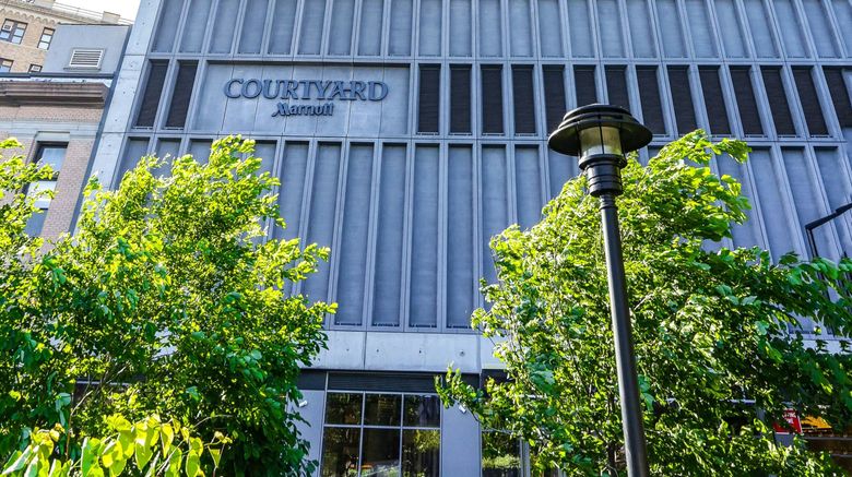 <b>Courtyard Long Island City/New York View Exterior</b>. Images powered by <a href="https://www.leonardoworldwide.com/" title="Leonardo Worldwide" target="_blank">Leonardo</a>.