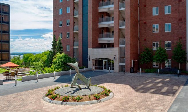 Courtyard Burlington Harbor Exterior