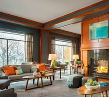 Courtyard Burlington Harbor Lobby