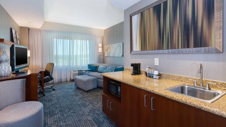 <b>Courtyard by Marriott Omaha La Vista Suite</b>. Images powered by <a href="https://www.leonardoworldwide.com/" title="Leonardo Worldwide" target="_blank">Leonardo</a>.